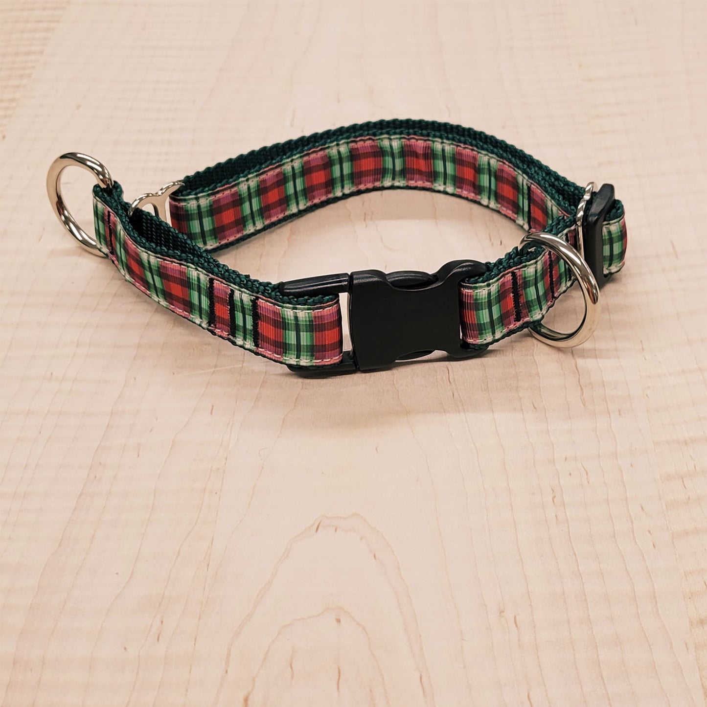 Limited Slip Collar - Christmas Plaid