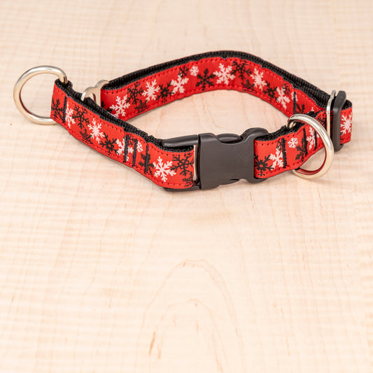 Limited Slip Collar - Snowflakes Red